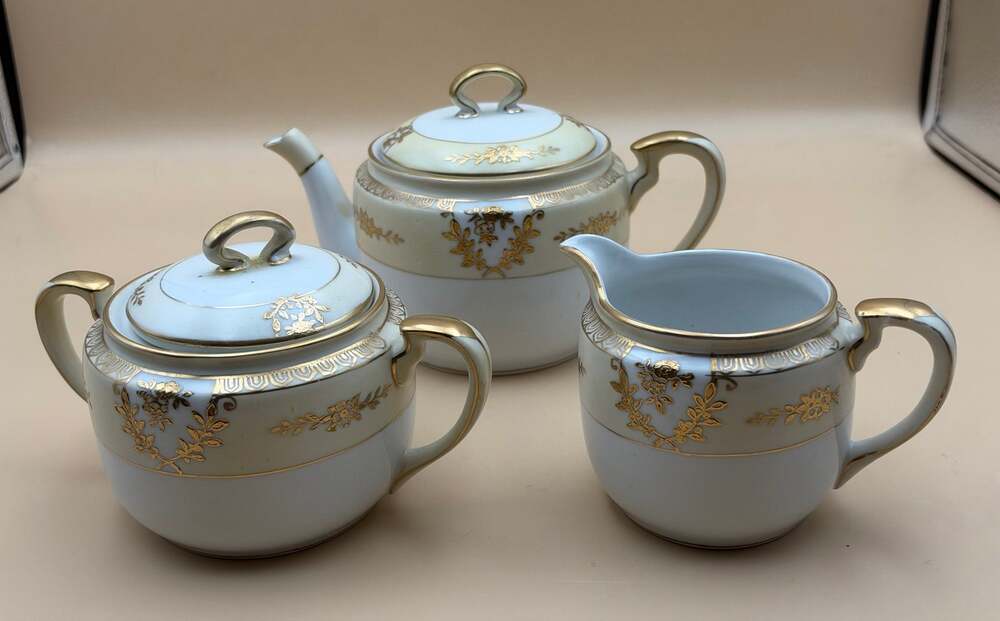 Antique Old Noritake 19-Pc Luncheon Tea Service - Green M-in-Wreath
